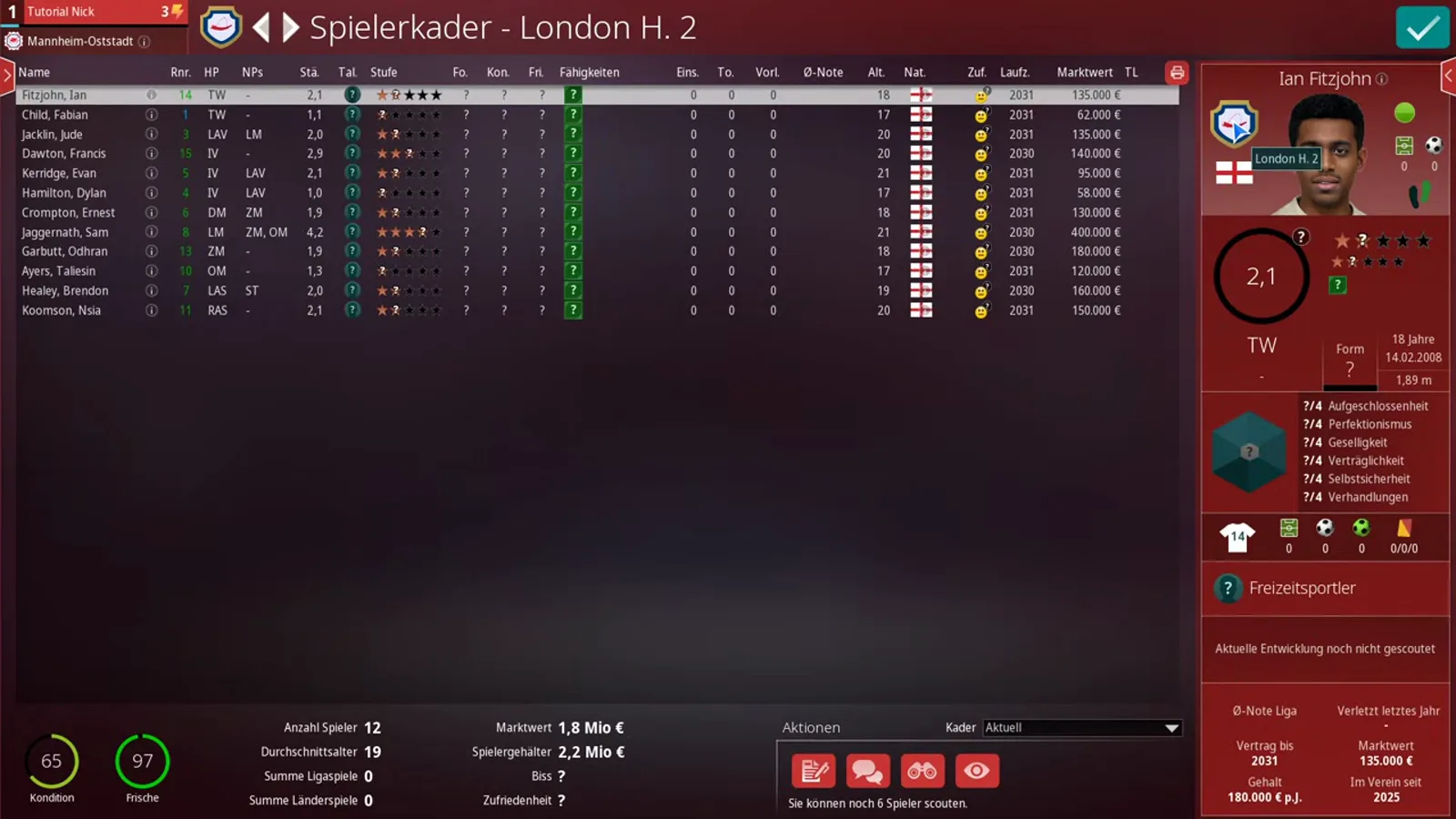 Spielerkader of London H. 2 in WE ARE FOOTBALL 2027 listing twelve U21 professionals with Ian Fitzjohn's goalkeeper card open on the right, and the footer reading Durchschnittsalter 19